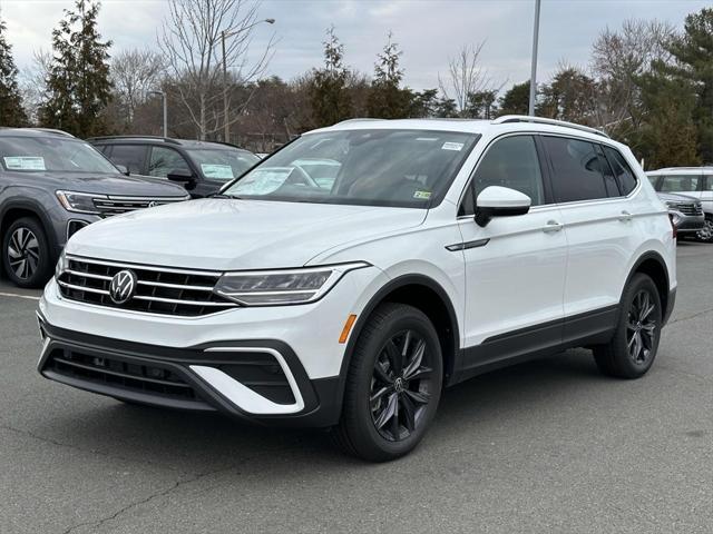 new 2024 Volkswagen Tiguan car, priced at $33,245