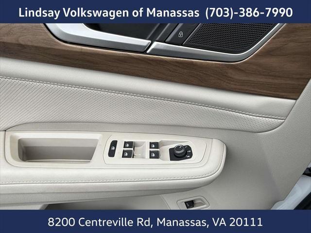 new 2025 Volkswagen Atlas car, priced at $43,058