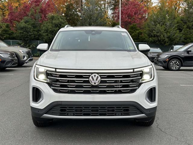 new 2024 Volkswagen Atlas car, priced at $42,719