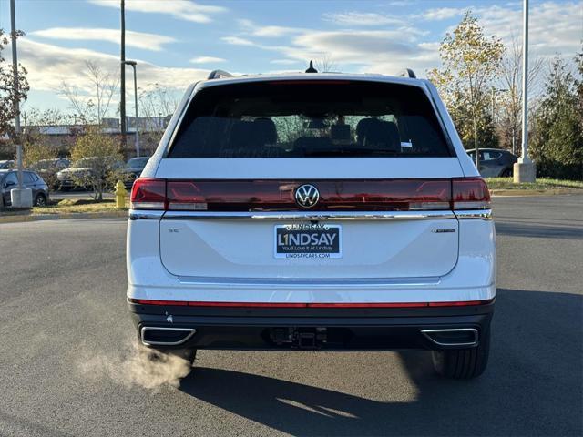 new 2025 Volkswagen Atlas car, priced at $43,153