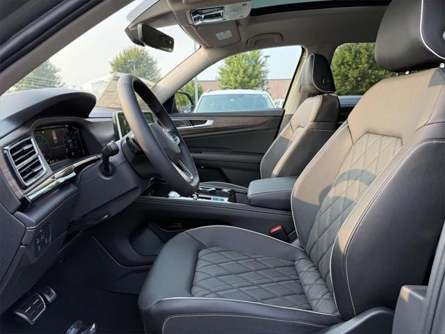 new 2025 Volkswagen Atlas car, priced at $52,753