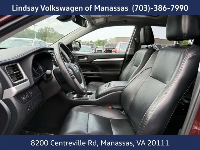 used 2019 Toyota Highlander car, priced at $29,557