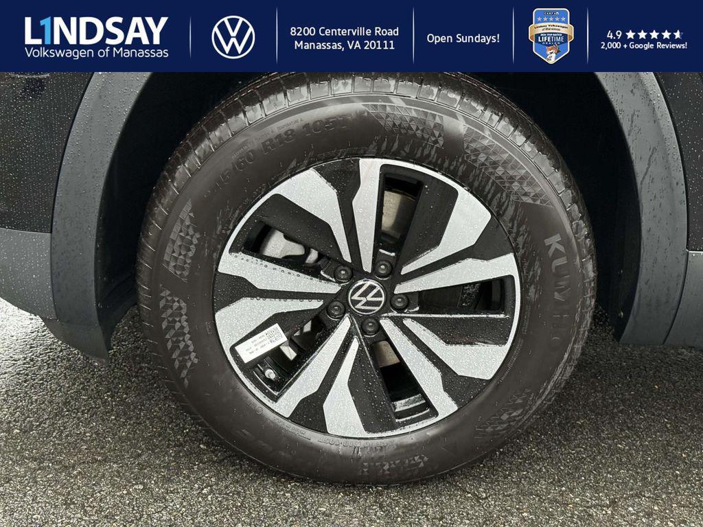 new 2026 Volkswagen Atlas Cross Sport car, priced at $40,276