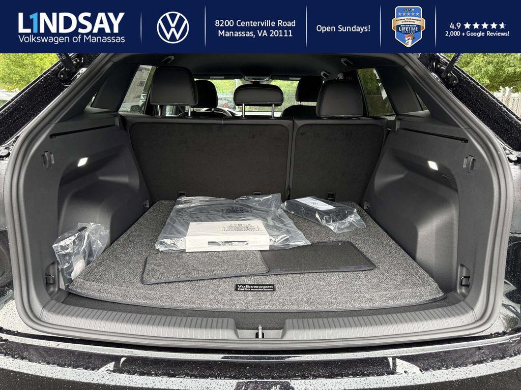 new 2026 Volkswagen Atlas Cross Sport car, priced at $40,276