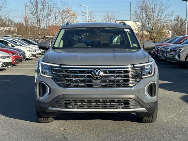 new 2025 Volkswagen Atlas car, priced at $43,153