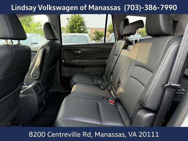 used 2022 Honda Pilot car, priced at $34,997