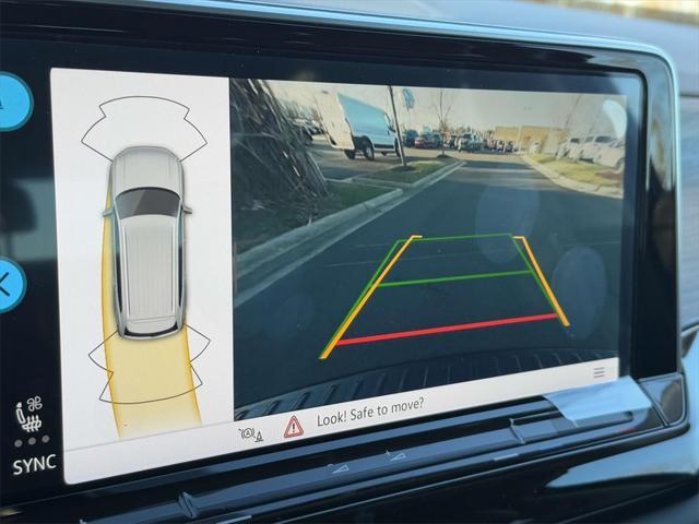 new 2025 Volkswagen Atlas car, priced at $46,089
