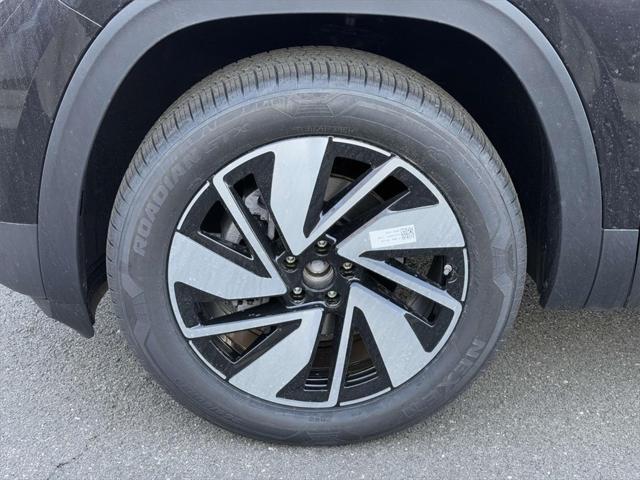 new 2025 Volkswagen Atlas car, priced at $46,089