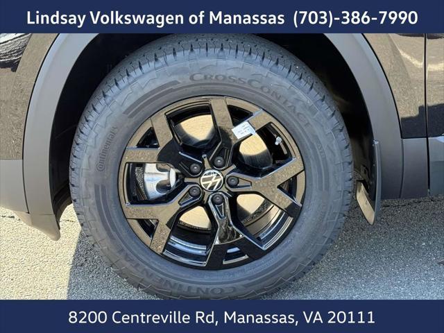 new 2025 Volkswagen Atlas car, priced at $43,034
