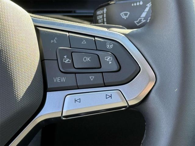 new 2025 Volkswagen Atlas car, priced at $44,784