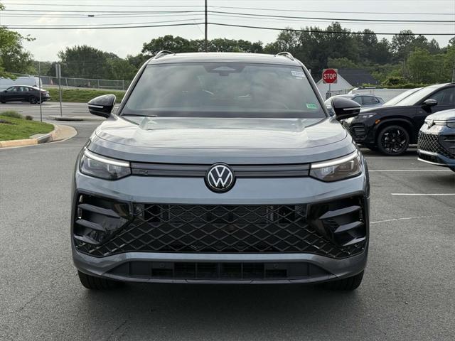 new 2025 Volkswagen Tiguan car, priced at $37,578