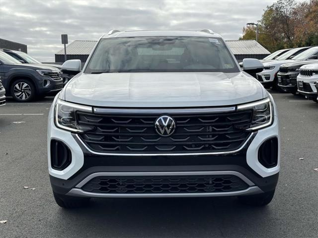 new 2025 Volkswagen Atlas Cross Sport car, priced at $43,156