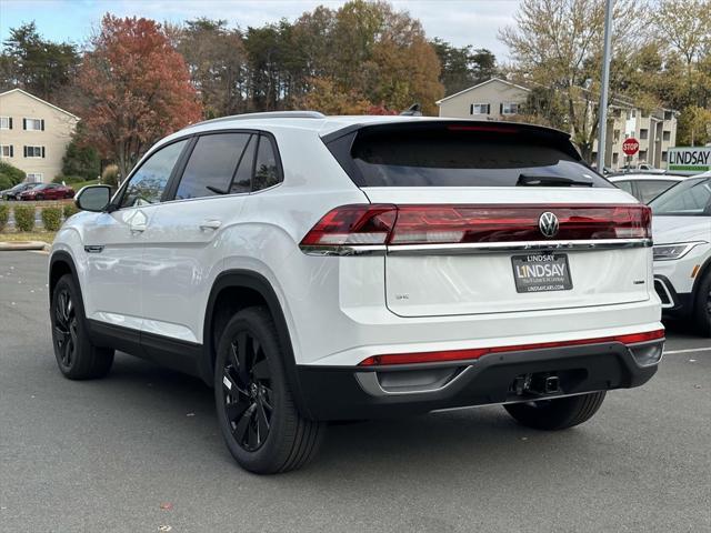 new 2025 Volkswagen Atlas Cross Sport car, priced at $43,156