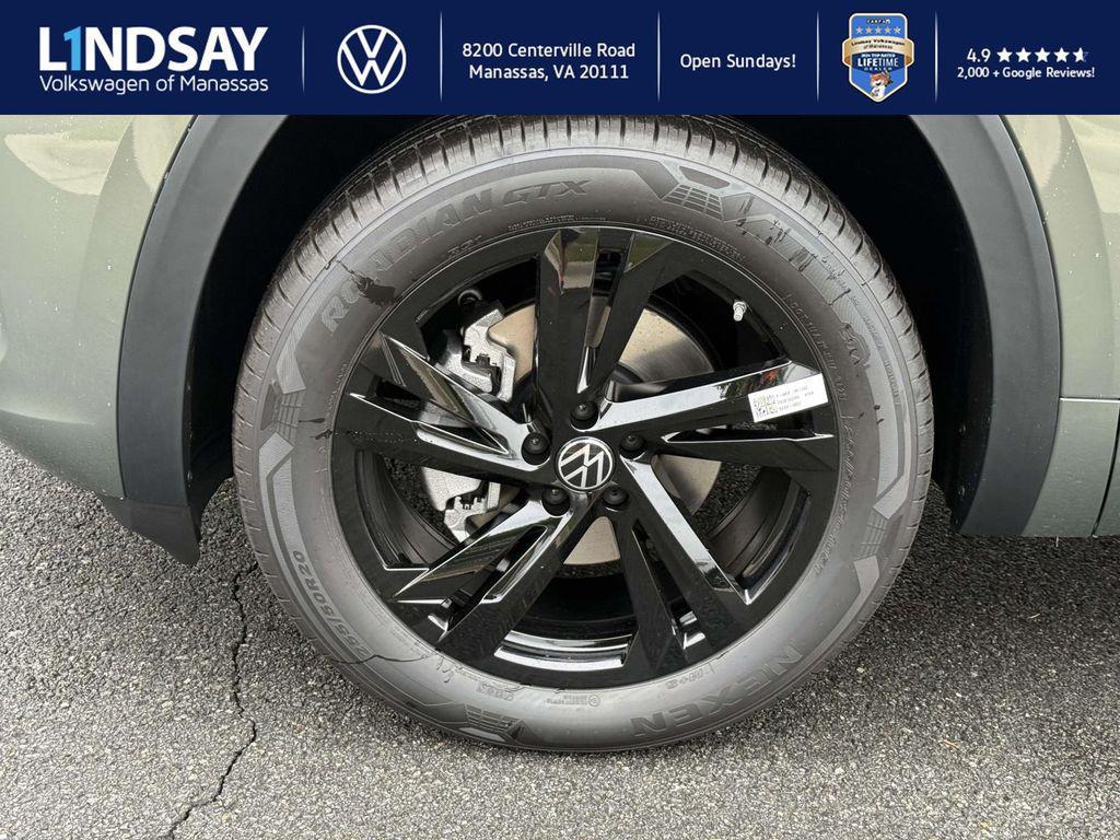 new 2026 Volkswagen Atlas Cross Sport car, priced at $50,292