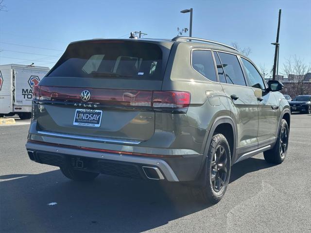 new 2025 Volkswagen Atlas car, priced at $45,882