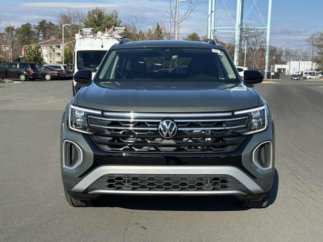 new 2025 Volkswagen Atlas car, priced at $45,882