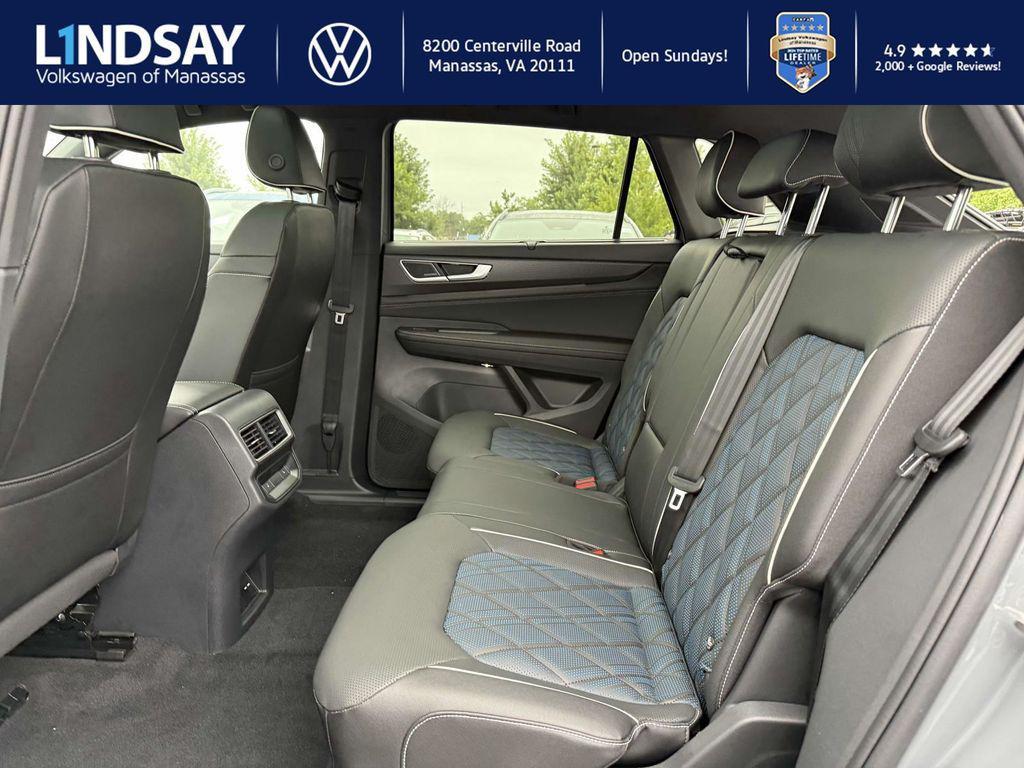 new 2026 Volkswagen Atlas Cross Sport car, priced at $54,054