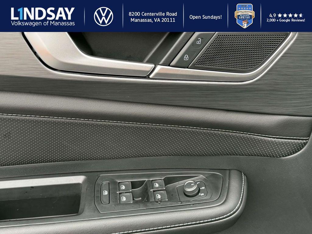 new 2026 Volkswagen Atlas Cross Sport car, priced at $40,093