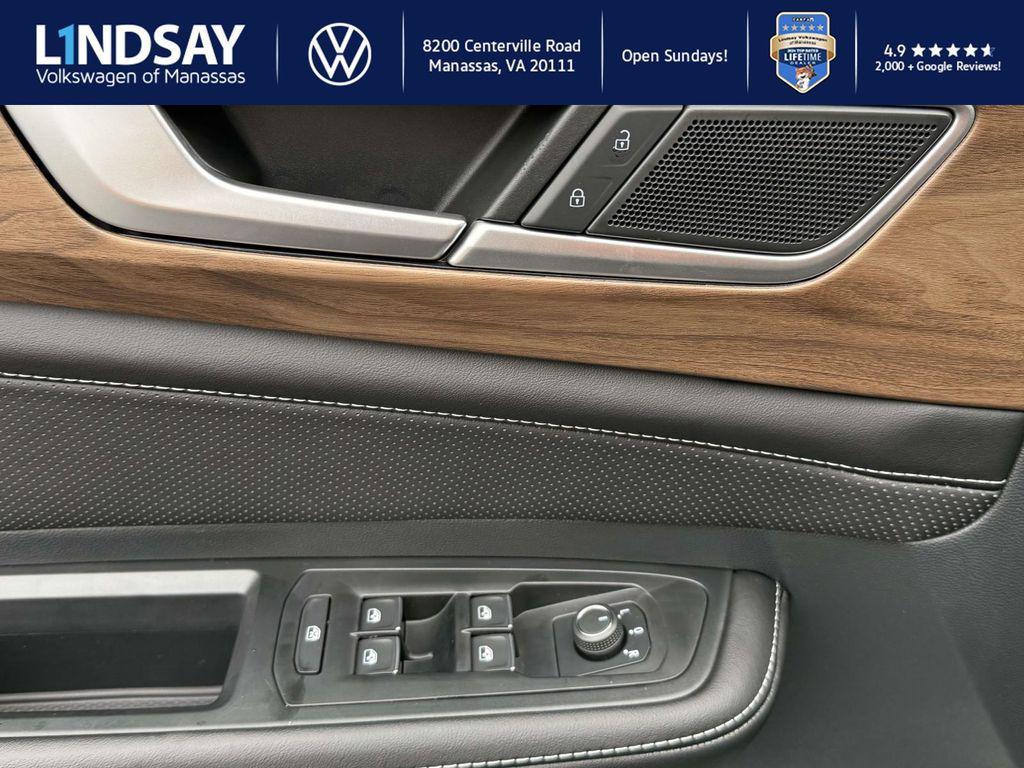 new 2026 Volkswagen Atlas car, priced at $41,146
