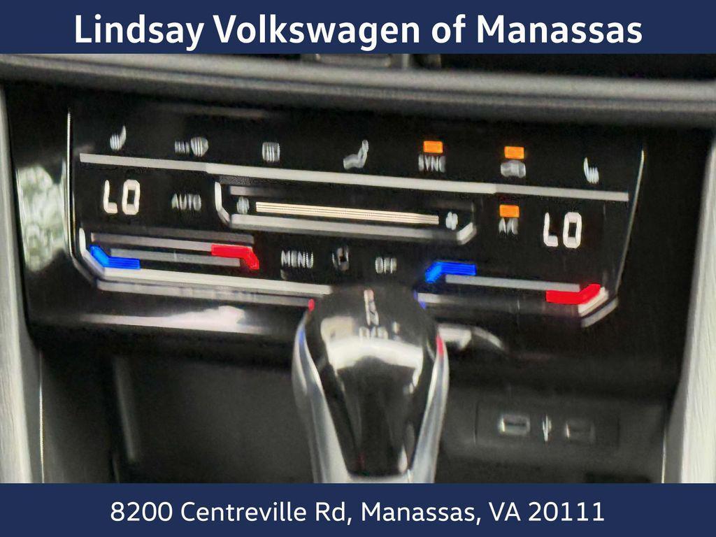 new 2025 Volkswagen Jetta car, priced at $24,621