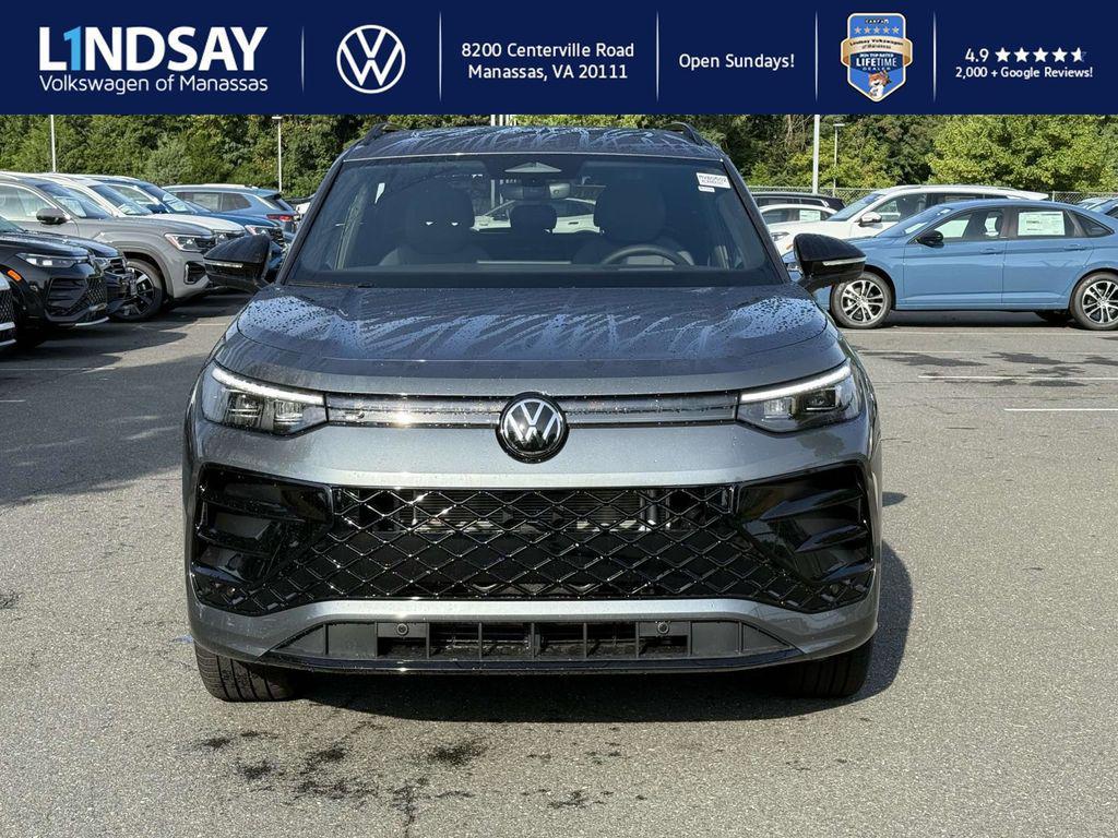 new 2025 Volkswagen Tiguan car, priced at $36,805