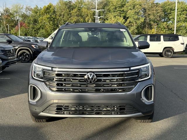 new 2025 Volkswagen Atlas car, priced at $43,992