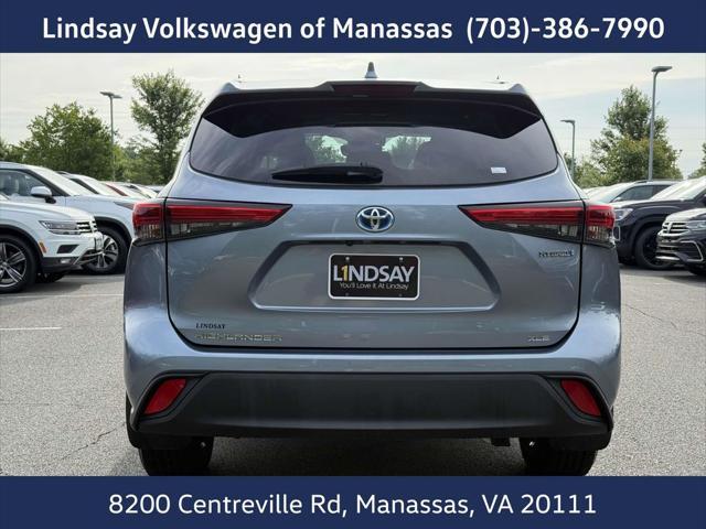 used 2020 Toyota Highlander Hybrid car, priced at $32,997