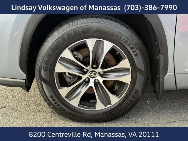 used 2020 Toyota Highlander Hybrid car, priced at $32,997
