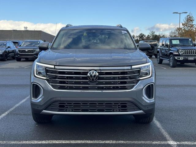 new 2025 Volkswagen Atlas car, priced at $44,763