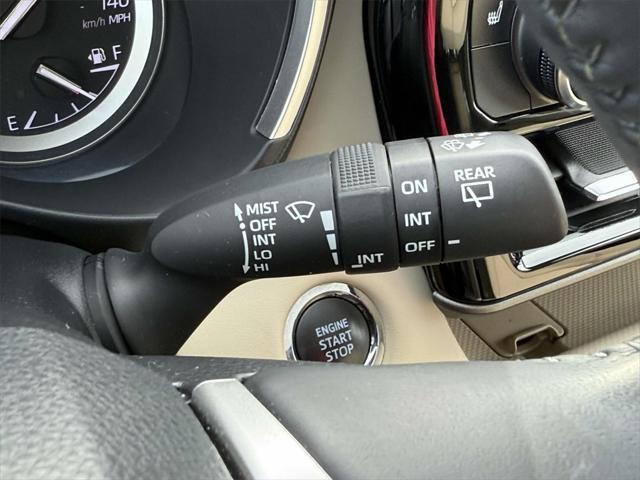 used 2022 Toyota Highlander car, priced at $37,997