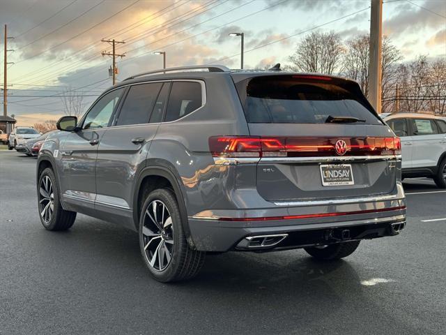 new 2025 Volkswagen Atlas car, priced at $52,017