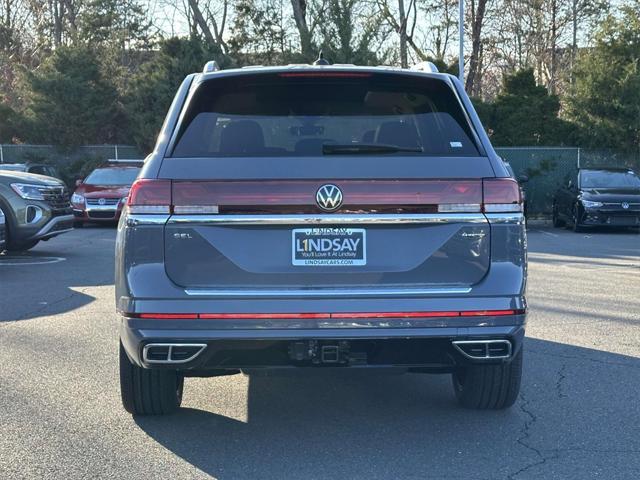 new 2025 Volkswagen Atlas car, priced at $52,190