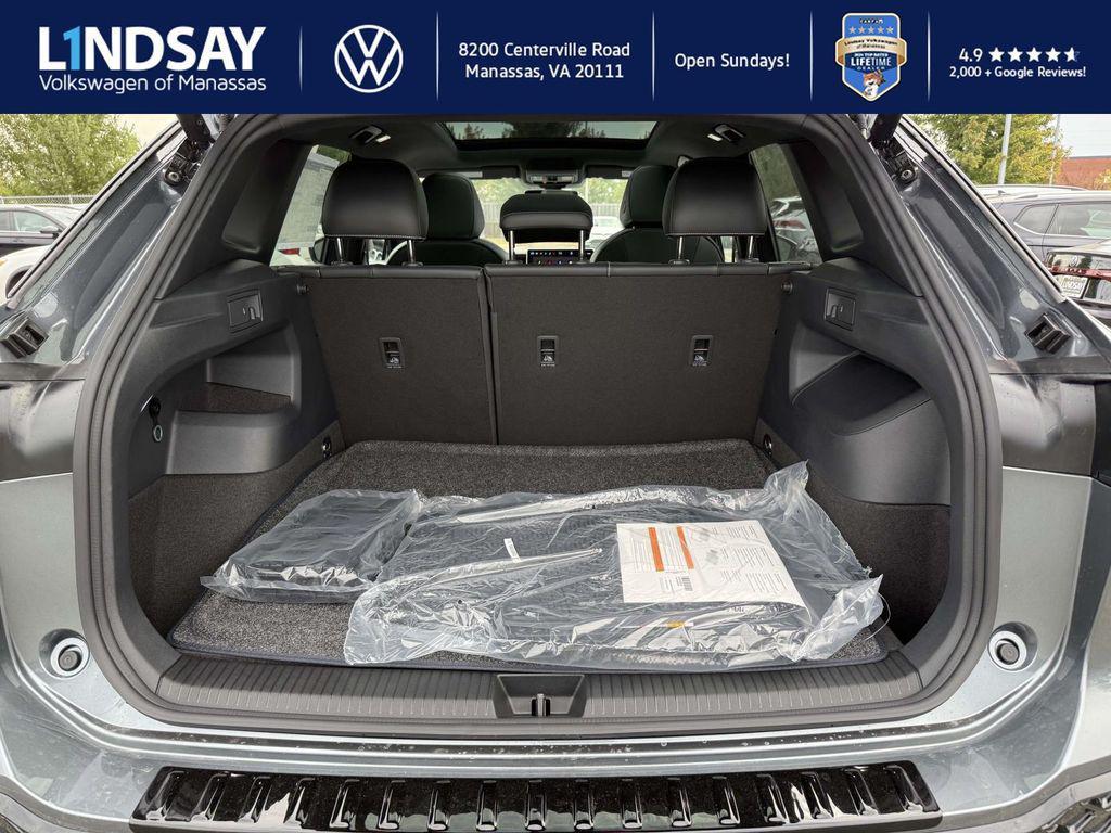 new 2025 Volkswagen Tiguan car, priced at $33,807