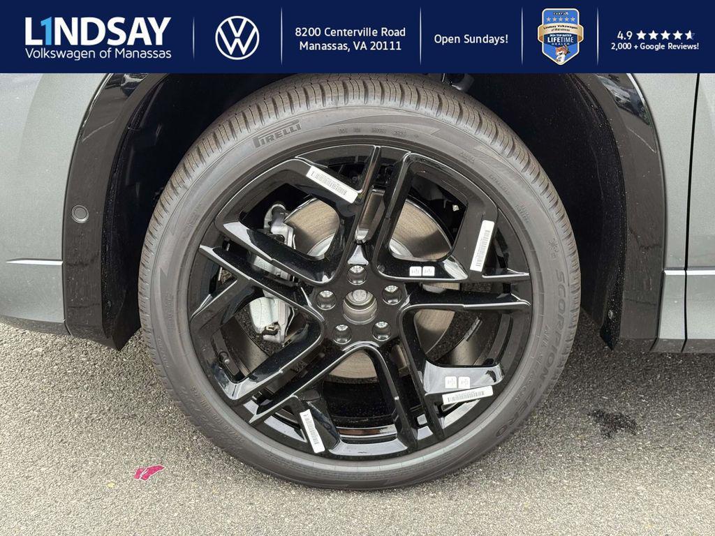 new 2025 Volkswagen Tiguan car, priced at $33,807