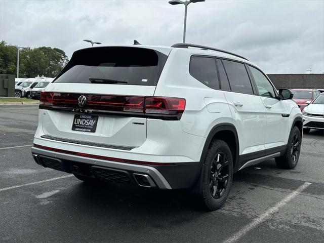 new 2024 Volkswagen Atlas car, priced at $40,816