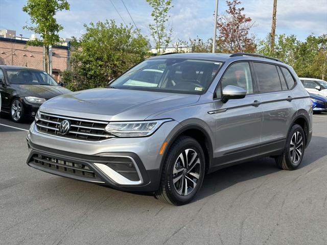 new 2024 Volkswagen Tiguan car, priced at $29,122