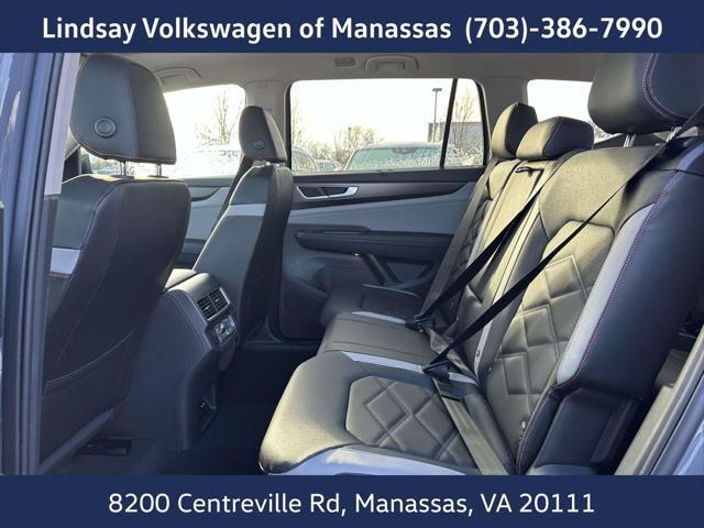 new 2025 Volkswagen Atlas car, priced at $43,471