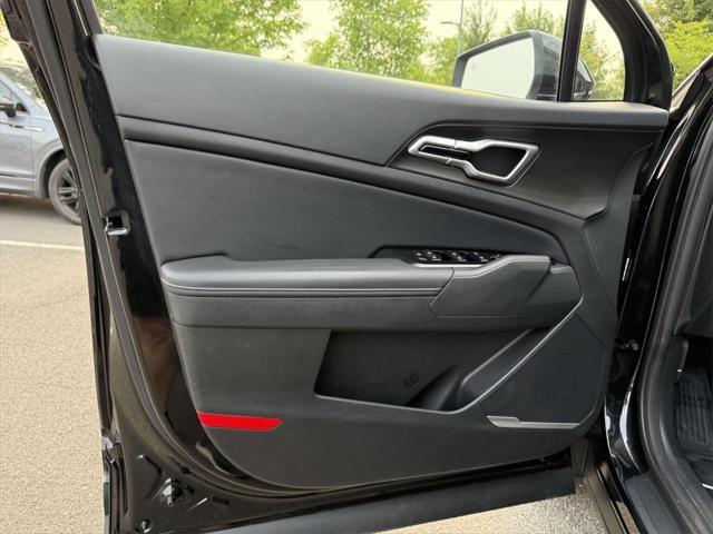 used 2023 Kia Sportage Hybrid car, priced at $26,557