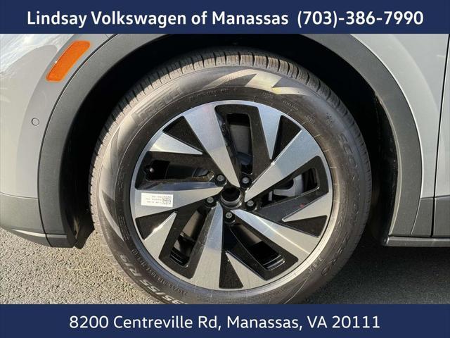new 2025 Volkswagen ID.4 car, priced at $40,635