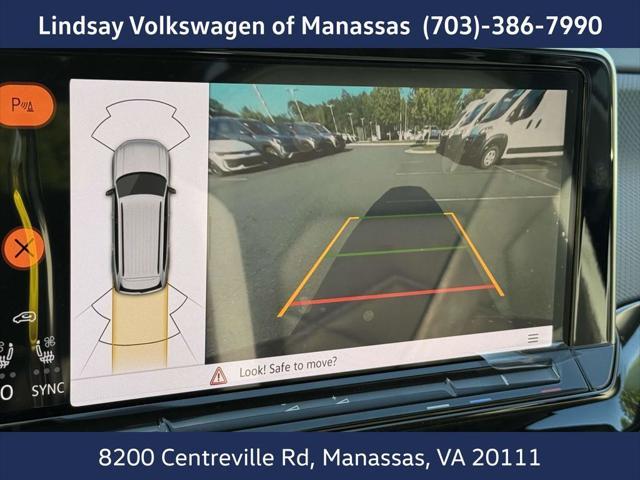 new 2025 Volkswagen Atlas car, priced at $42,671