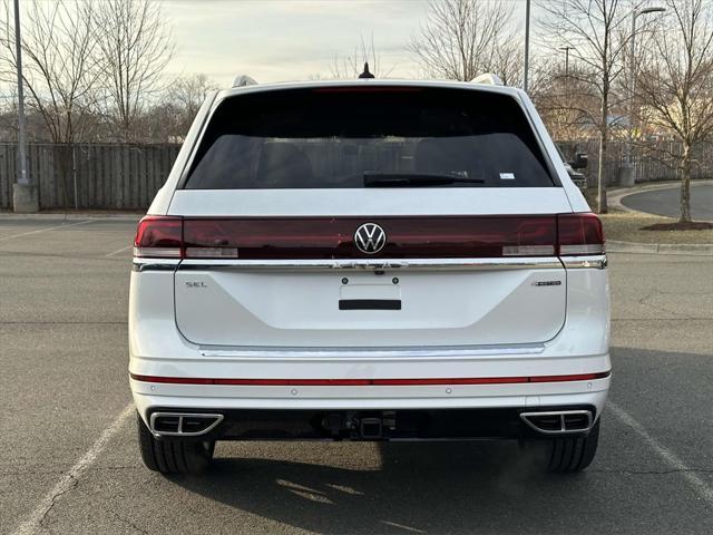 new 2025 Volkswagen Atlas car, priced at $52,183