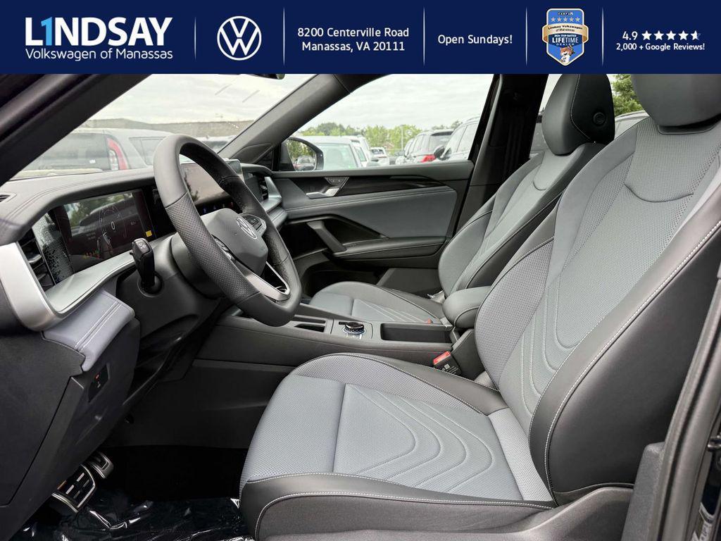 new 2025 Volkswagen Tiguan car, priced at $33,805