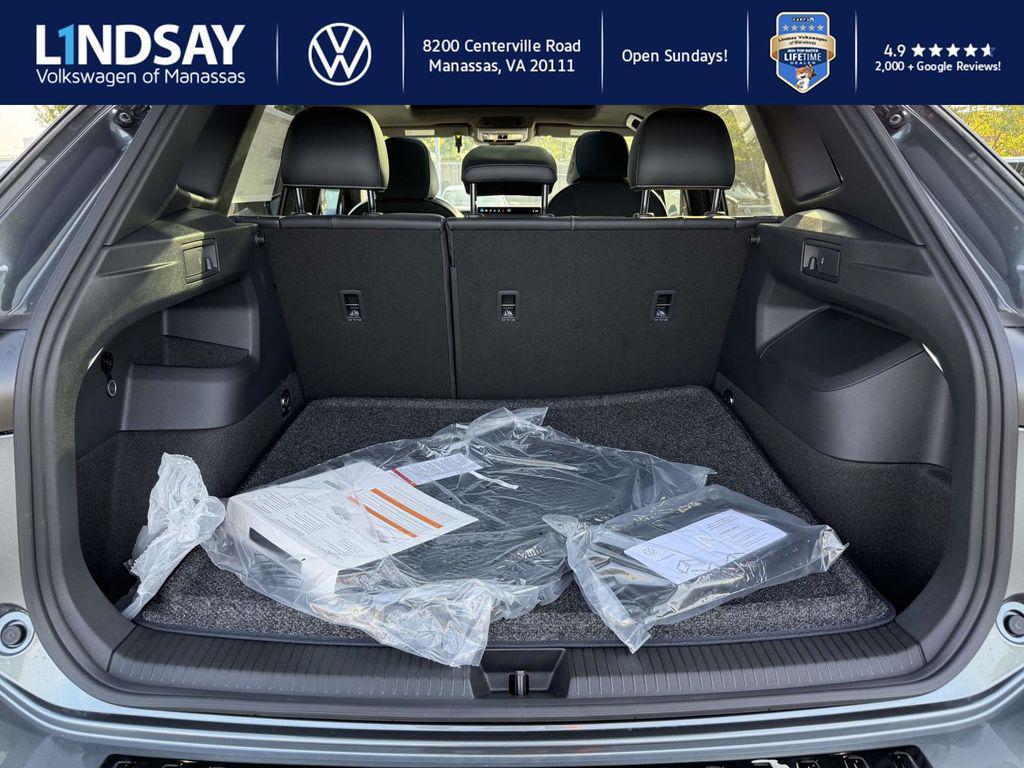 new 2025 Volkswagen Tiguan car, priced at $33,807