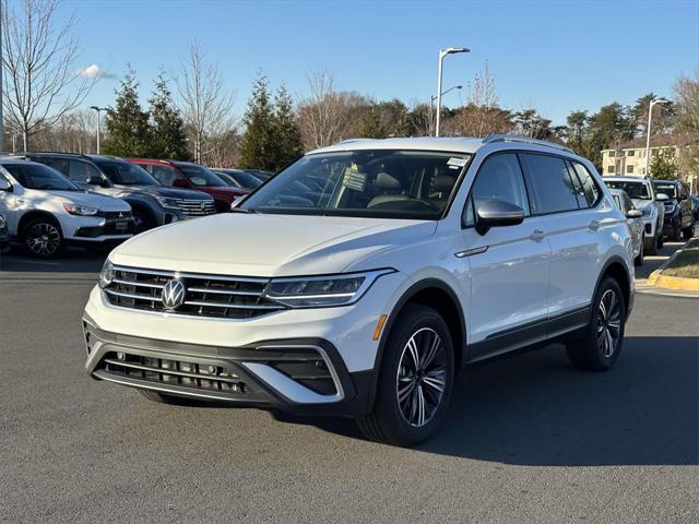 new 2024 Volkswagen Tiguan car, priced at $29,213