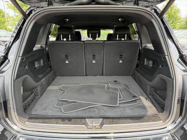 used 2024 Mercedes-Benz GLB 250 car, priced at $37,777