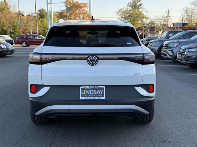 new 2025 Volkswagen ID.4 car, priced at $52,879
