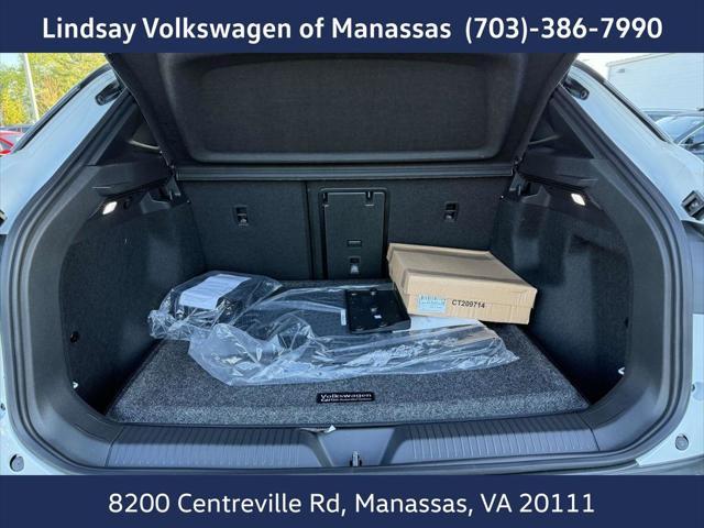new 2025 Volkswagen ID.4 car, priced at $52,879
