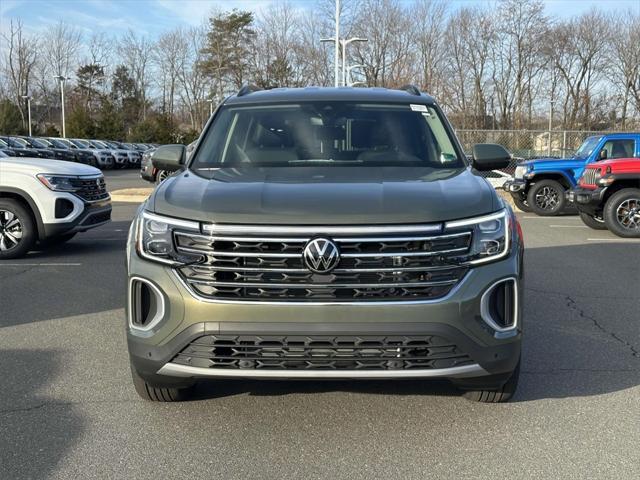 new 2025 Volkswagen Atlas car, priced at $42,633