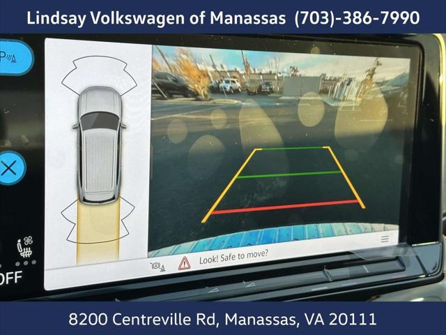 new 2025 Volkswagen Atlas car, priced at $40,682