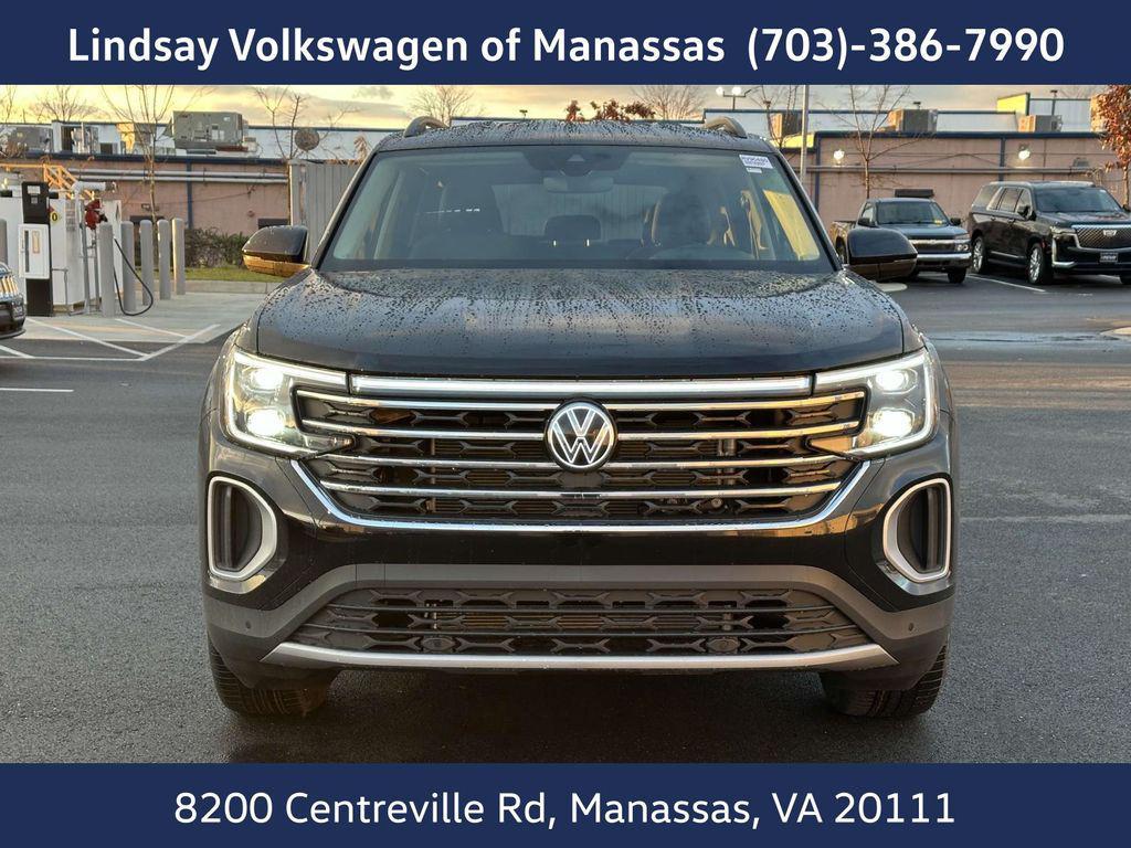 new 2025 Volkswagen Atlas car, priced at $43,182